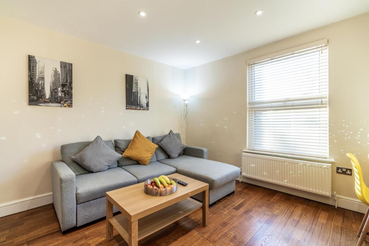 One Bedroom Flat In Bush Hill Park Енфілд Екстер'єр фото